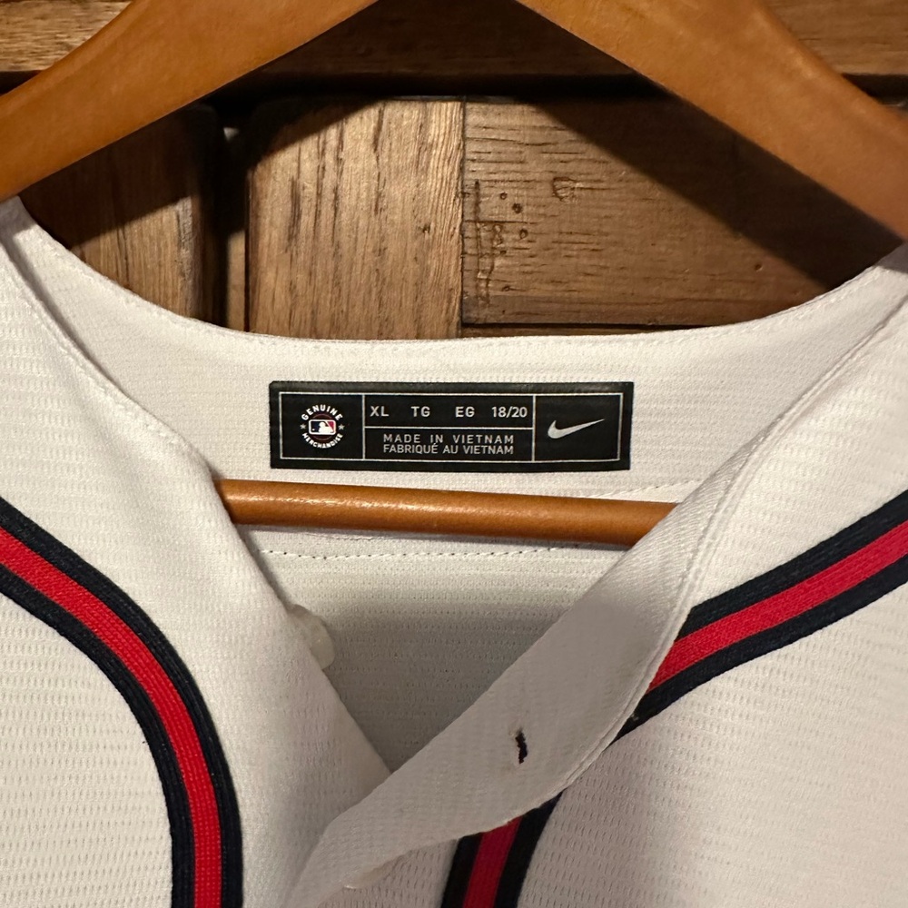 Nike Atlanta Braves Ronald Acuña Jr. #13 Jersey – Youth XL - Picture 2 of 5